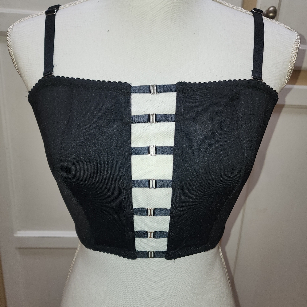 Victoria Secret Women's Unlined Open-Front Black Bralette NWT - Picture 11 of 11